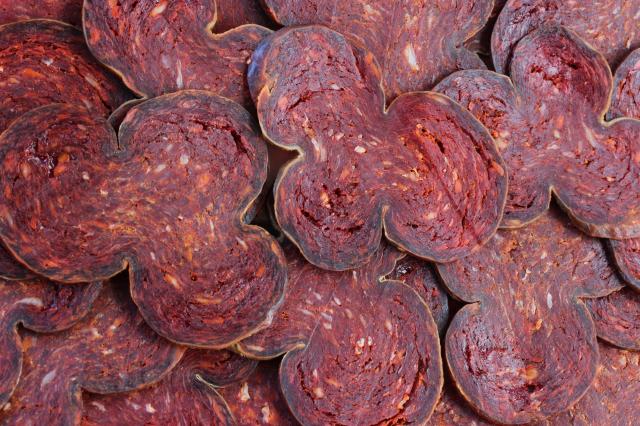 Kesić i Rambo promoteri pirotske peglane kobasice